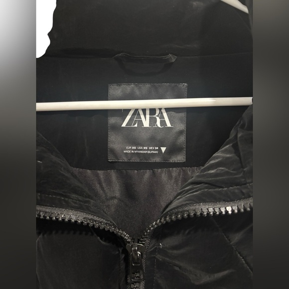 Zara Cropped Black Puffer Jacket Blogger Favorite Trendy XS - Picture 10 of 10